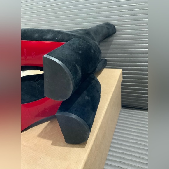 Christian Louboutin Size 39.5
Adoxa Stretch Suede Red-Sole Botties 70 - Picture 14 of 16